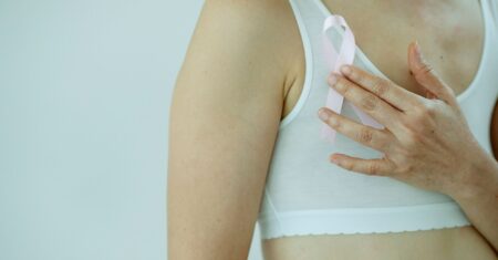 Restrição calórica reduz tumor de mama? O que a ciência revela